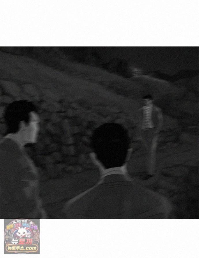 077.jpg